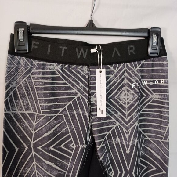 Fitwear NZ Black Geometric Yoga Leggings S NWT Compression Running CrossFit Gym - Picture 3 of 7